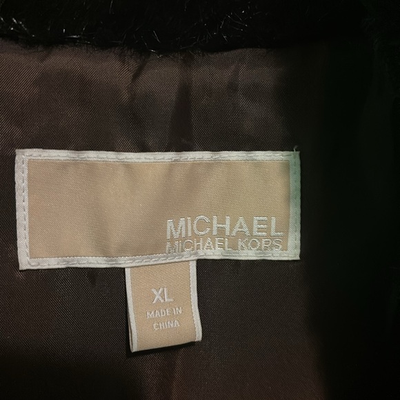Michael Kors faux fur vest. Size XL. - Picture 3 of 4